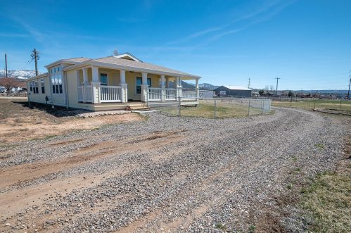 640 885, North Creek UT  84713 exterior