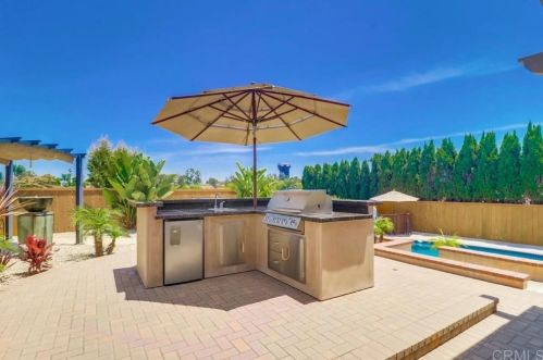 8718 Walkden Ln, San Diego, CA 92119-2036