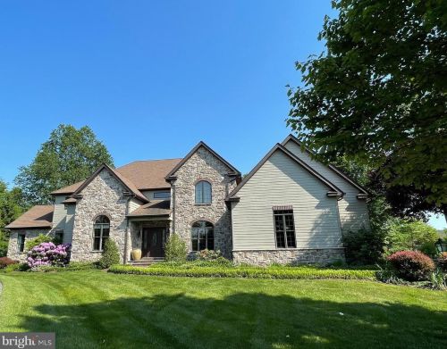 394 Collins Grant Ct, Yardley, PA 19067-5600