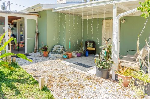 3471 Papaya St, Saint James City FL  33956-2573 exterior