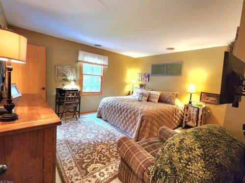 5100 Tiffany Dr, Zanesville OH  43701-8703 exterior