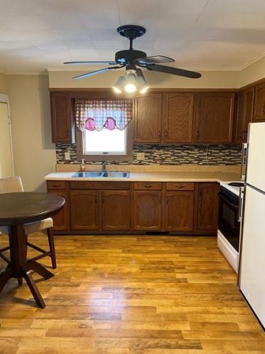 208 Elm St, Homer City, PA 15748-1351
