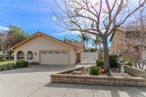 1152 18th St, Upland, CA 91784-1558
