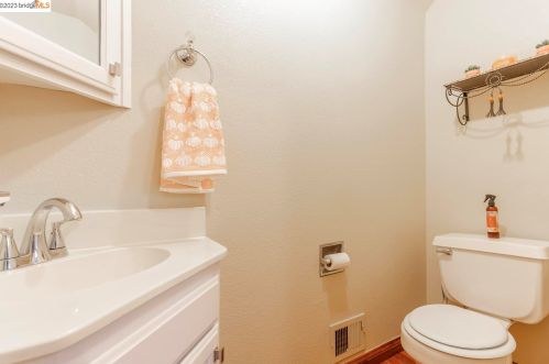 1631 Birdhaven Way, West Pittsburg, CA 94565-4278