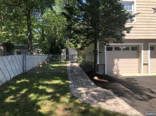 1105 Steuben Ave, N Milford NJ  07646-3264 exterior