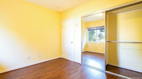 15728 Leadwell St, Van Nuys CA 91406-2537 exterior