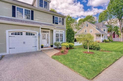 12 Maple Ter, Needham, MA 02492-2309
