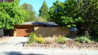 2607 Wright Ave, Pinole CA  94564-1036 exterior