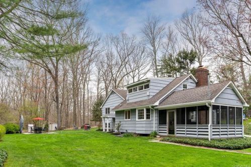 1797 Hunterbrook Rd, Yorktown Hgts, NY 10598-6231