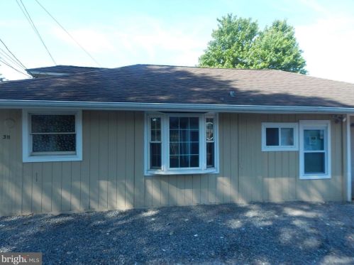 311 Delaware Ave, Lansdale PA 19446-3521 exterior