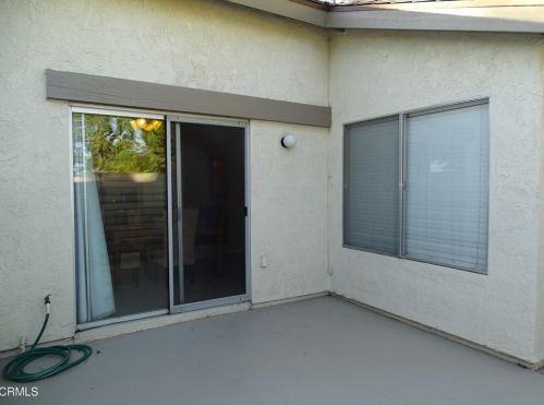 704 Holly Ave, Oxnard CA 93036-1907 exterior