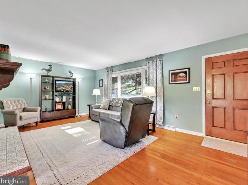 224 Maple St, Ephrata PA  17522-2513 exterior