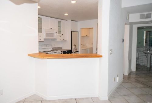 6319 Caminito Del Pastel, San Diego CA  92111-6825 exterior