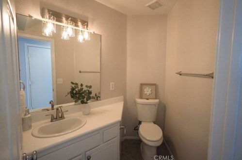 42333 Ridge View Dr, Lancaster CA 93536-7382 exterior