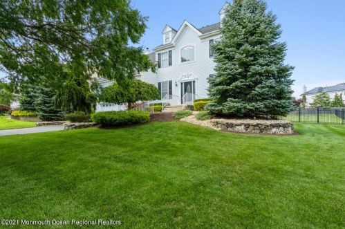 47 Princeton Oval, East Freehold, NJ 07728-5353