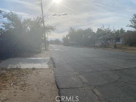 16614 Newmont Ave, Lancaster, CA 93535-7141