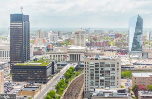 1222 Arch St, Philadelphia PA  19107-2816 exterior