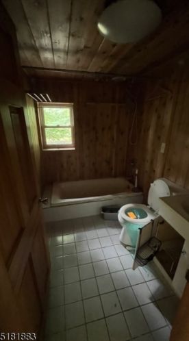 21 Pheasant Ln, West Milford NJ  07480-4008 exterior