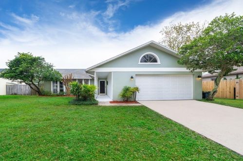 735 Royalton Rd, Orlando, FL 32825-8266