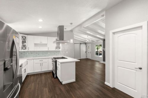 40000 Gualala Ct, The Sea Ranch CA  95445-9533 exterior