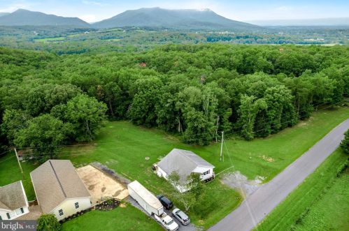 2166 Bucks Mill Rd, Strasburg VA  22657-5347 exterior