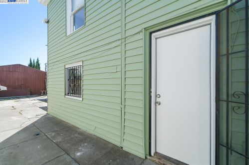 1532 69 Ave, Oakland CA  94621-3424 exterior