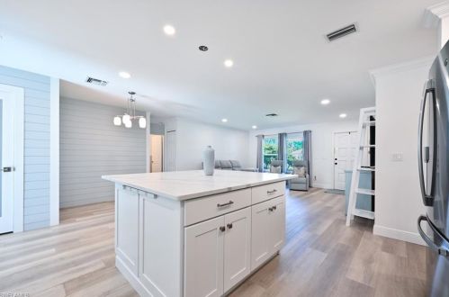 2640 12th St, Naples FL  34103-4522 exterior