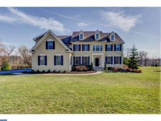 24 Cumberland Dr, Downingtown, PA 19335-1567