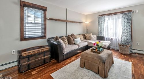 39 Zeliff Ave, West Paterson, NJ 07424-1240