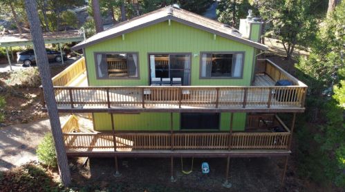 13016 Moeklumnes Cir, Groveland, CA 95321-9567