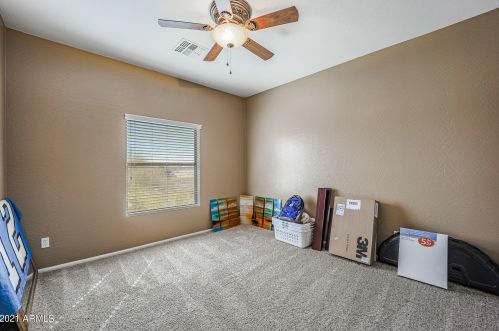 2575 Amber Sun Dr, Phoenix AZ 85085-5076 exterior