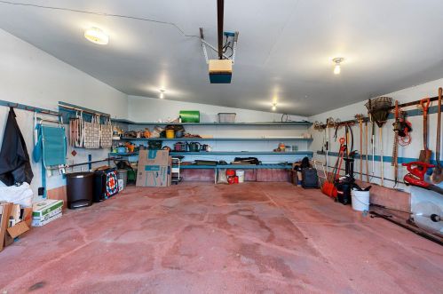 205 Cleveland Ave, Manitowoc WI  54220-2915 exterior