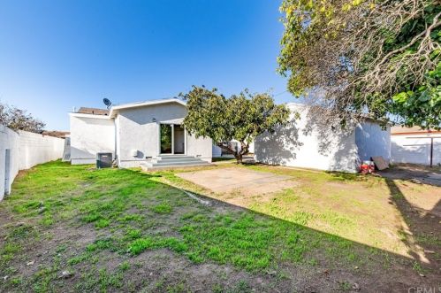 744 137th St, Gardena CA  90247-2104 exterior