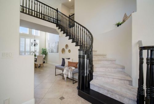 111 Burrill Dr, Folsom CA  95630-2270 exterior