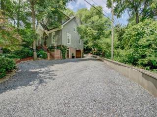 2006 New Hope Rd, Charlotte, NC 28203-6064