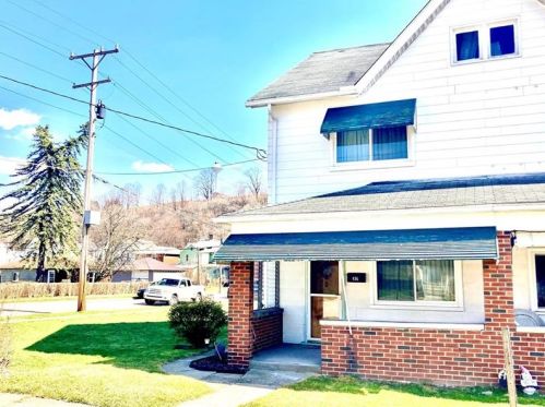436 4th Ave, Ford City, PA 16226-1011