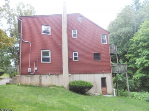 596 Macopin Rd, West Milford Lakes, NJ 07480-3903