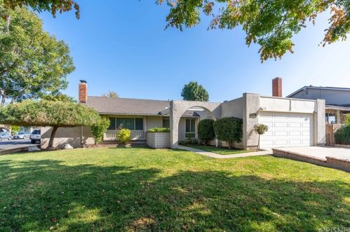 1954 Claudia Ave, Simi Valley, CA 93065-3641