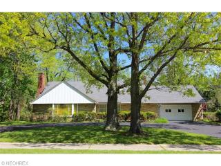 26711 Fairmount Blvd, Cleveland, OH 44122-2228