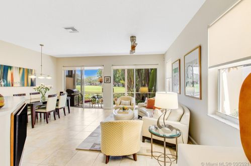 506 Resort Ln, West Palm Beach, FL 33418-7043