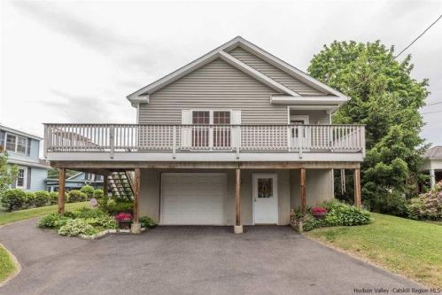 93 Grant St, Kingston, NY 12401-2709