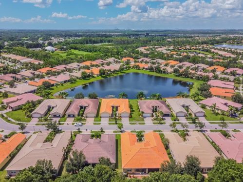 16143 Amethyst Key Dr, Wimauma FL  33598-4027 exterior