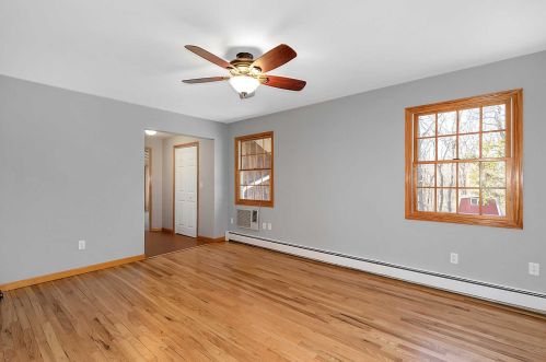 33 Gail Ln, Poughquag NY  12570-5034 exterior