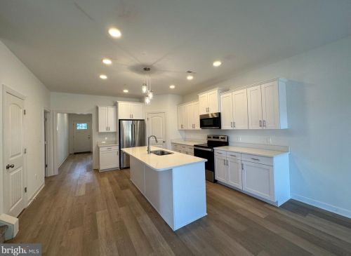 4121 Locust Rd, Camp Hill, PA 17011