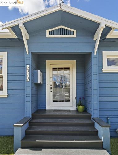 2920 Wheeler St, Berkeley, CA 94705-1811