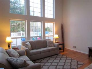 616 Pebble Creek Ct, Pennington NJ  08534-1951 exterior