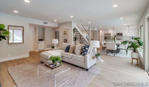 6319 Lake Athabaska Pl, San Diego CA  92119-3526 exterior