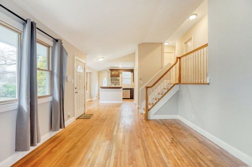 48 Thorney Ave, Huntington Station NY  11746-3253 exterior