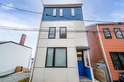 5227 Poe Way, Pittsburgh, PA 15201-2449