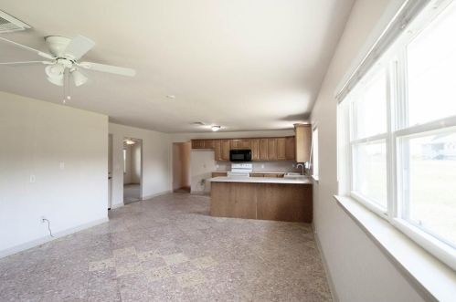 10209 Stewart Rd, Galveston, TX 77554-9283